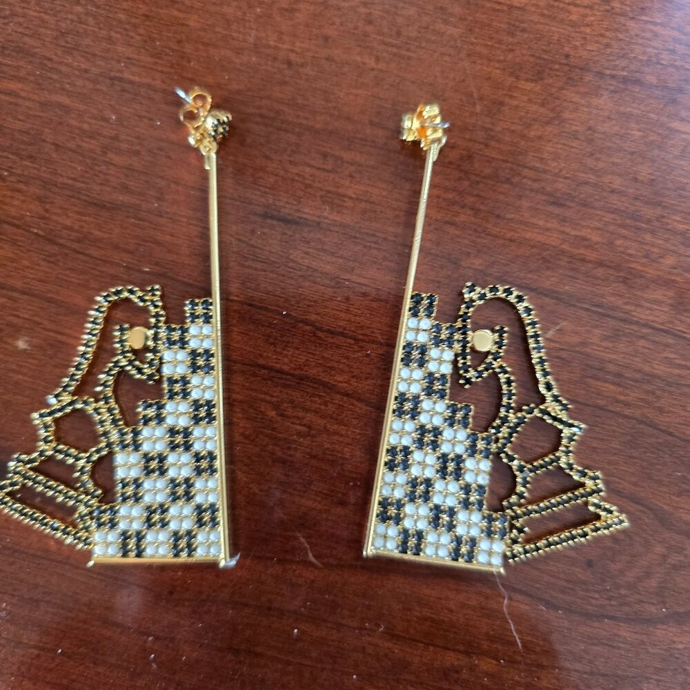 Vintage Czechoslovakian Crystal chess piece horse/ knight earrings